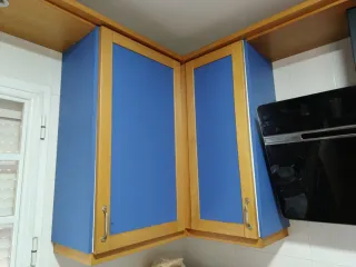 Encimera de granito y muebles de cocina