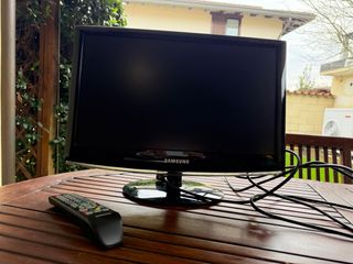 Monitor TV Samsung 18 pollici