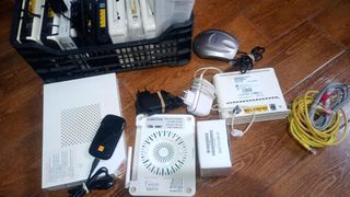 Lote 14 Routers y Módems