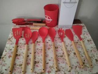 Set Utensili Cucina Silicone Rosso