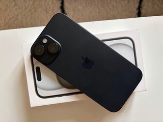iPhone 15 256GB Negro