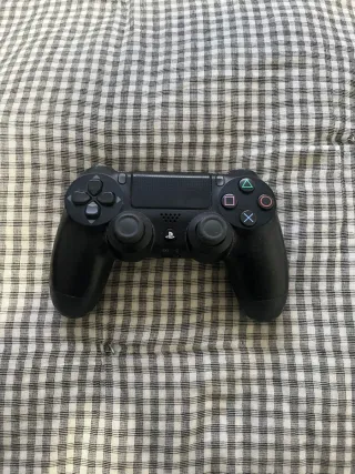 Ps4 Slim 500gb + 2 mandos + Spiderman