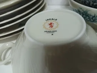 JUEGO DE TAZAS Y PLATOS