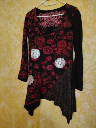 Camisola Desigual Negra y Roja