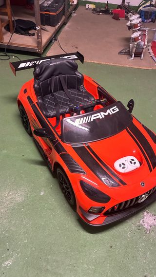 Coche infantil Mercedes AMG naranja