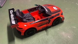 Coche infantil Mercedes AMG naranja