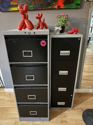 Archivadores metálicos + perchero industrial: LOTE