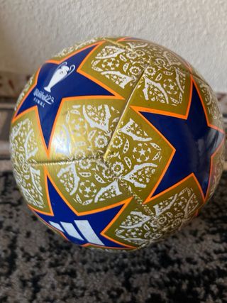 Balón Champions League Estambul 2023 Adidas