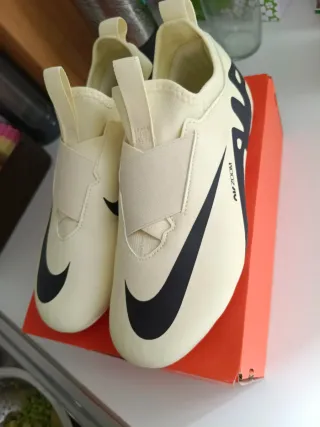 Botas de fútbol Nike