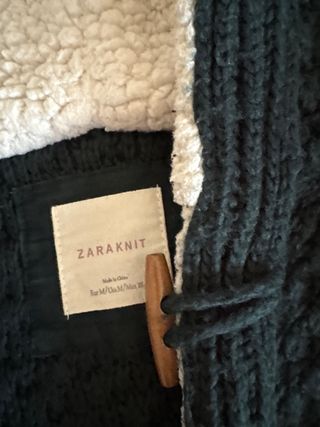 Chaqueta Zara verde con capucha forrada