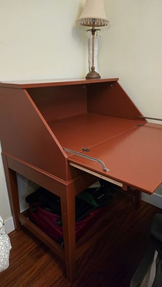 Secreter-escritoroo Ikea burdeos