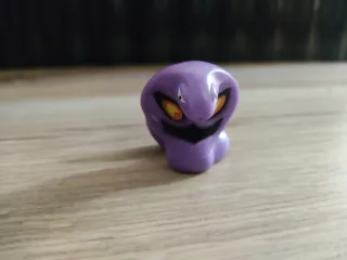 Figura Pokémon púrpura