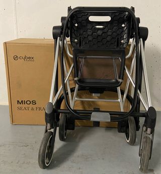 Carrito Cybex Mios Negro con capota gris claro
