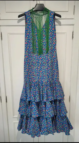 Traje Flamenca Volantes Flores hecho a mano