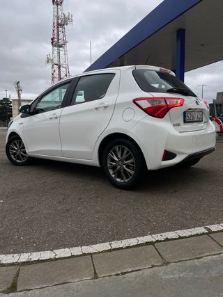 Toyota Yaris hibrido