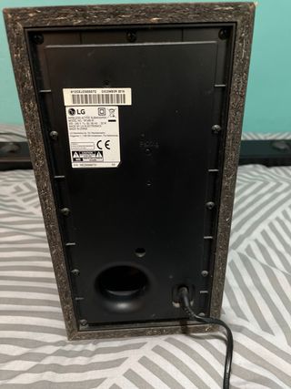 Barra de Sonido LG SJ3 con Subwoofer