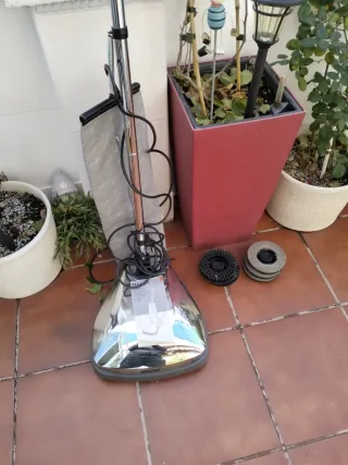 Abrillantadora/Pulidora de Suelos Philips