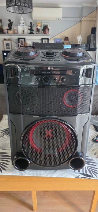 Altavoz LG XBOOM OM7550 1000W