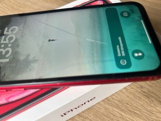 iPhone XR 64GB Rosso
