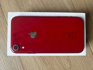 iPhone XR 64GB Rosso