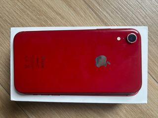 iPhone XR 64GB Rosso