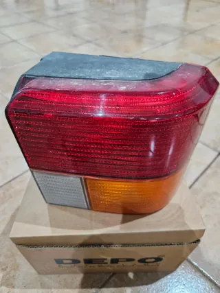 Piloto Trasero Dcho. VW Transporter T4