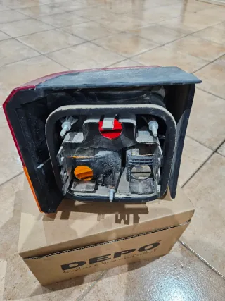 Piloto Trasero Dcho. VW Transporter T4