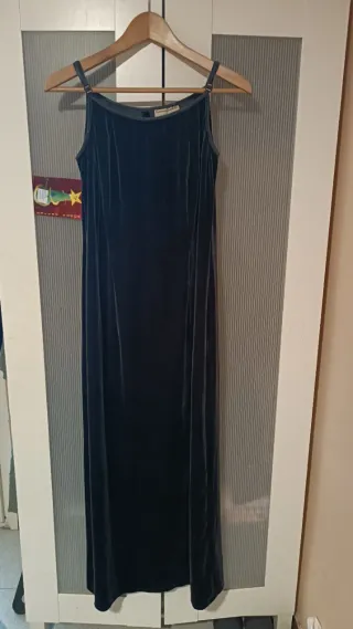 Vestido largo de terciopelo negro