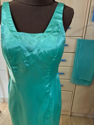 Vestido de fiesta azul verdoso