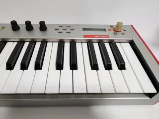 Alesis Micron Sintetizador Analog Modeling