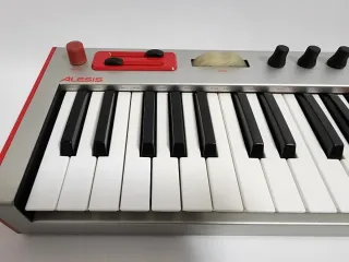 Alesis Micron Sintetizador Analog Modeling