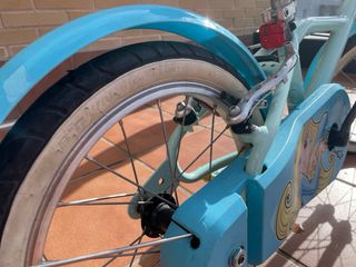 Bicicleta infantil Decathlon azul 20 pulgadas