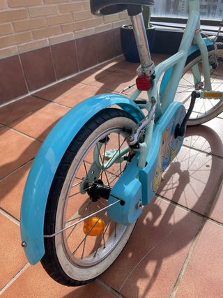 Bicicleta infantil Decathlon azul 20 pulgadas
