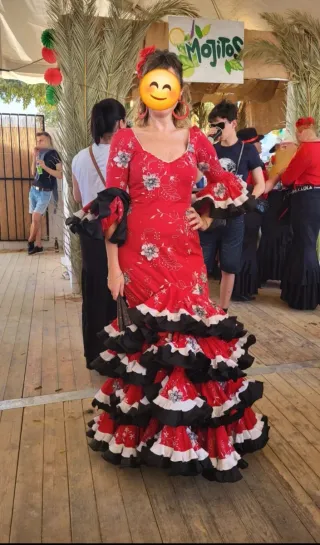 Traje Flamenca Rojo y Negro