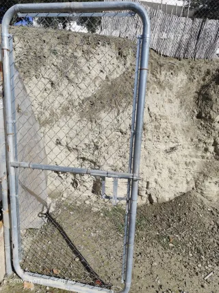 Puerta metálica galvanizada