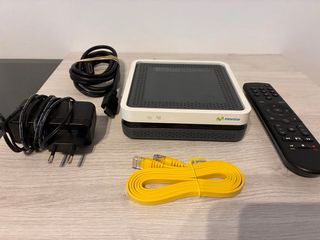 Decodificador Movistar WiFi + Accesorios