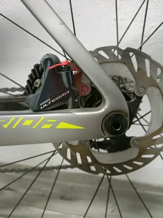 Bicicleta de carretera Merida reacto 5000