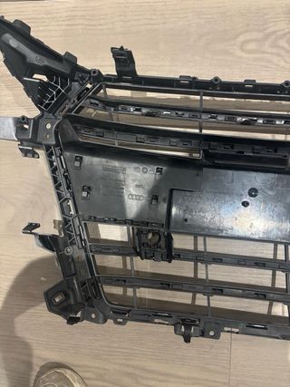 Parrilla Audi TTS MK3 Negra