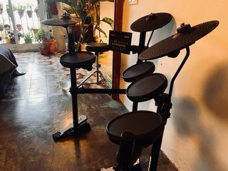 Yamaha DTX402K Batería Eléctrica