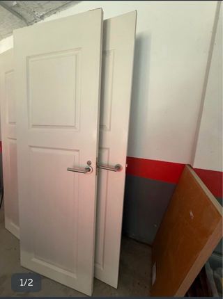 Puertas interiores blancas