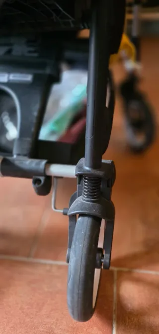 Bugaboo Bee6 Casi a Estrenar + Capota Amarilla