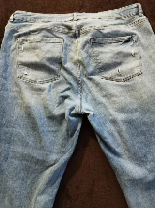 Pantalones vaqueros hombre rotos talla 48