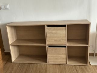 Mueble de madera estantería