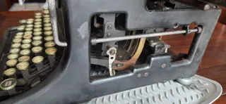 Máquina de escribir Stoewer antigua