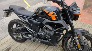 Moto ZONTES Manual Negra 125 cc GK