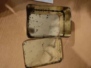 Caja metálica vintage COVANSA