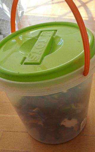 Gran colección de coches de juguete