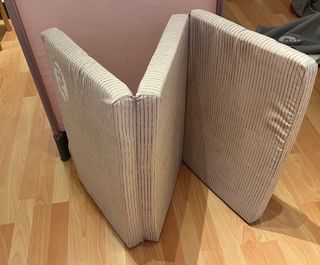 Cuna de viaje Olmitos rosa + colchón