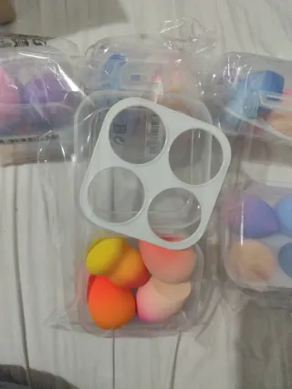 Pack 5 juegos con 4 esponjas de maquillaje + caja