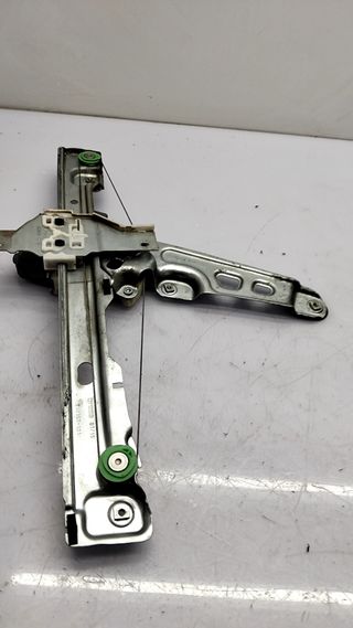 ELEVALUNAS DELANTERO DERECHO PEUGEOT 5008